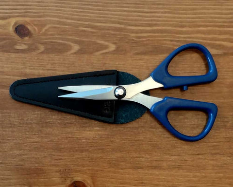 Clover Patchwork Scissors